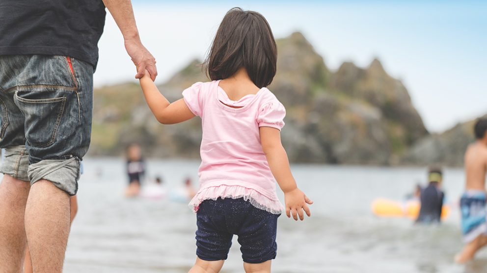 小さい子は海や花火が苦手？ 脳科学で捉える「感覚のちがい」